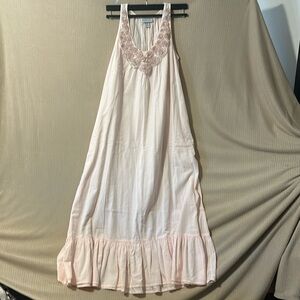 Soft Surroundings Beautiful soft pink nightgown with a neck line of flowers